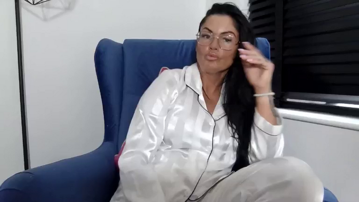 BellaVixen23