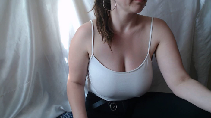 BettyGirlKiss