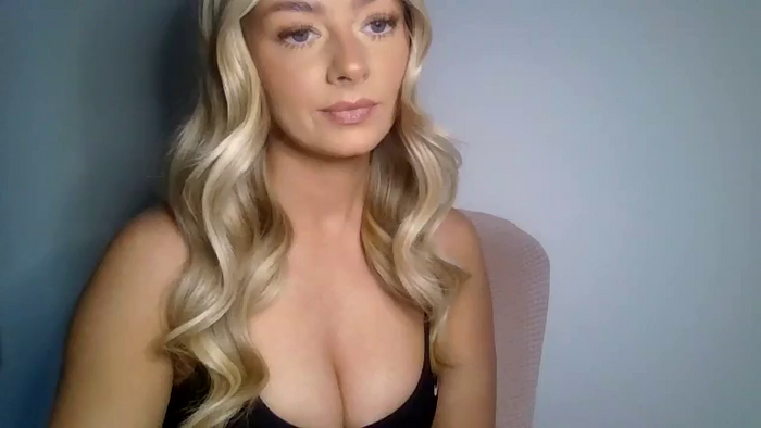 X_Zoey_UK