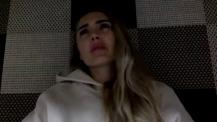 Tina_a