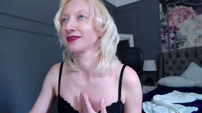 NatalieXBitton