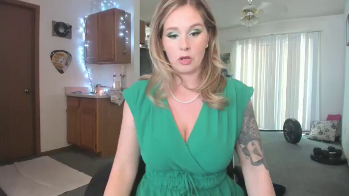 Hottyhousewife18