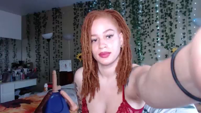 LittleRedBabyyy