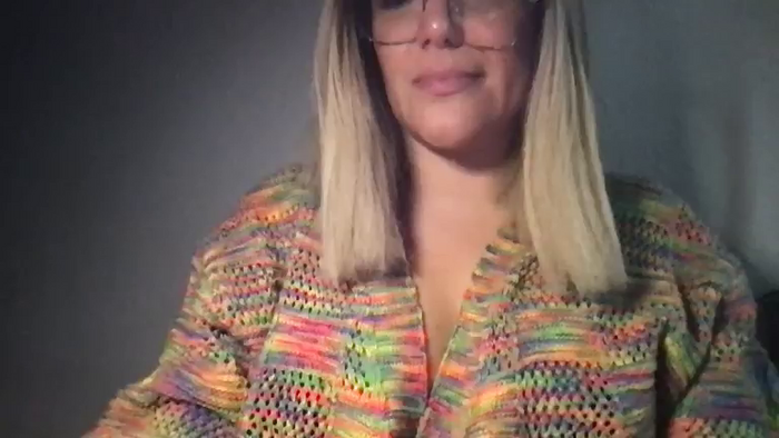 MistressLouUK