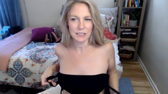 SweetCougarCandy