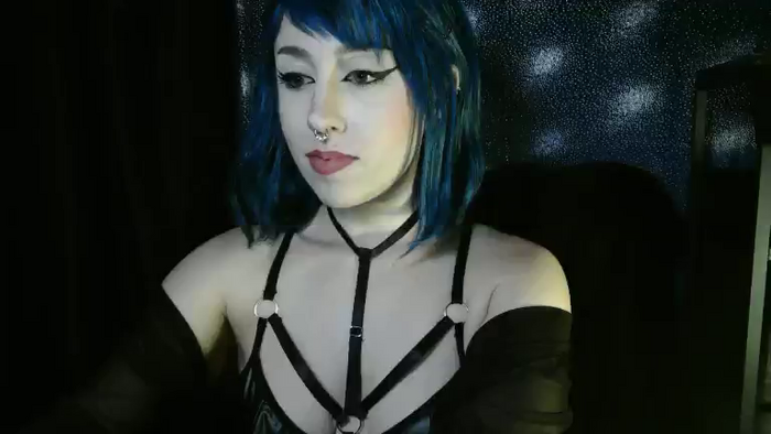 MissVikkiBlue