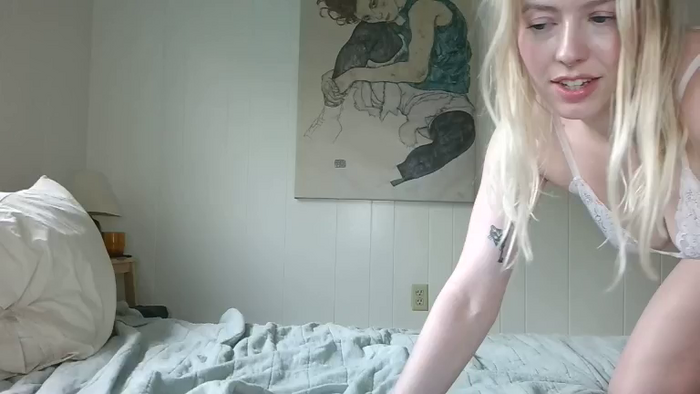AprilValentina