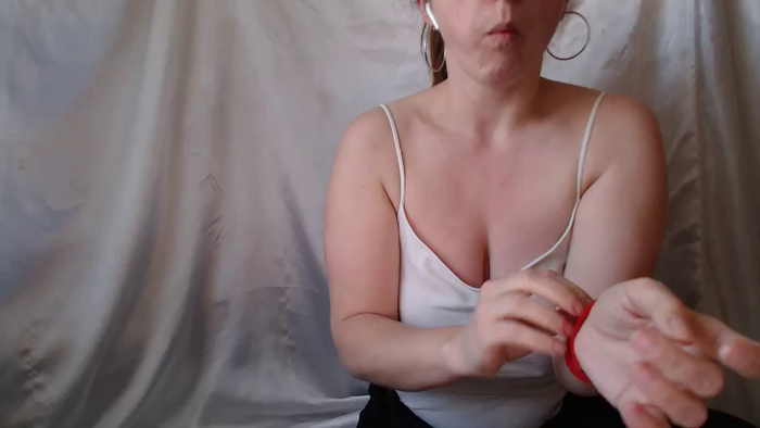 BettyGirlKiss