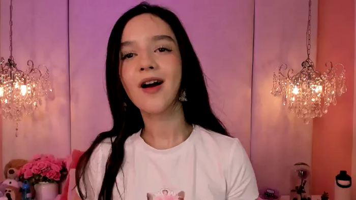 Cora_Star