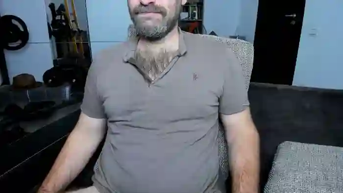 2025/05/04/streamate-furrball-04-23-03