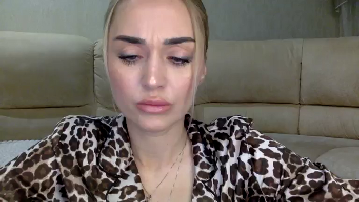 Tina_a