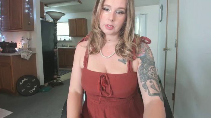 Hottyhousewife18
