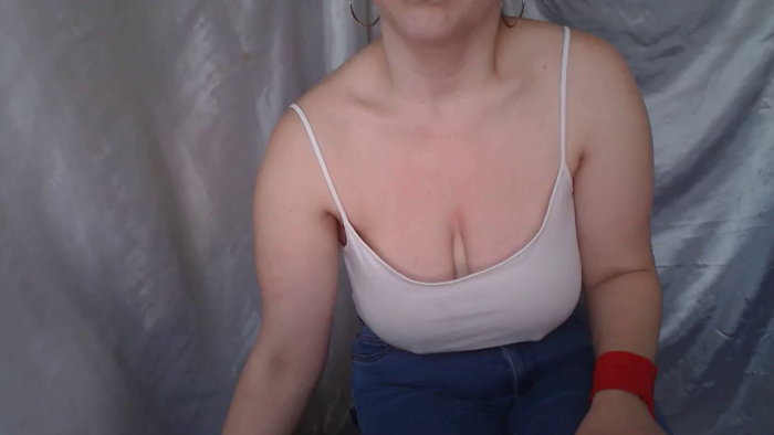 BettyGirlKiss