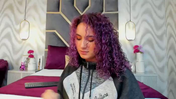 HollyJhonson