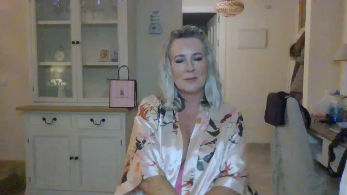 HotMilfHanna