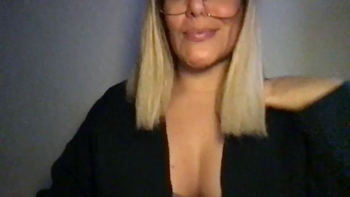 MistressLouUK