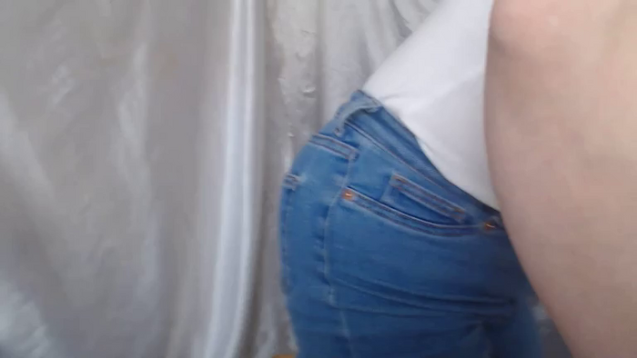 BettyGirlKiss