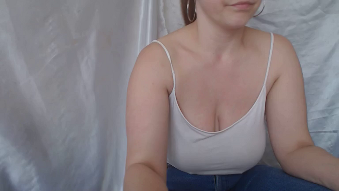 BettyGirlKiss