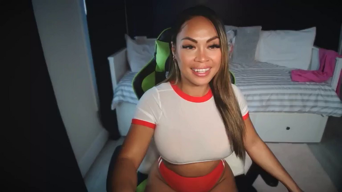 miaqueen143