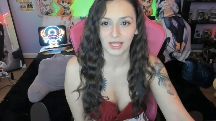Alyx_Singer