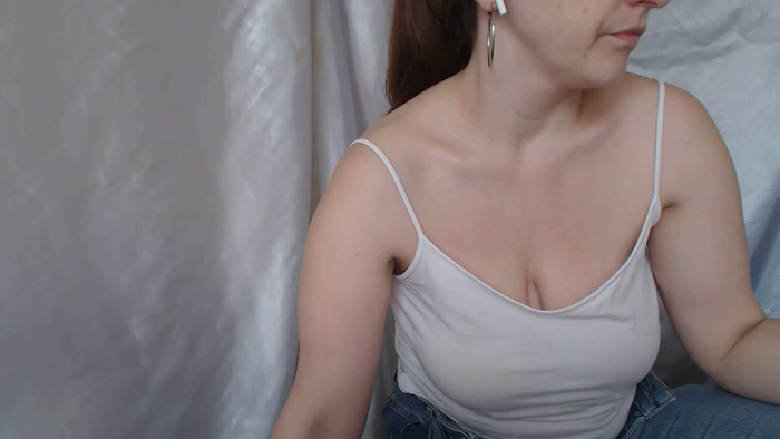 BettyGirlKiss