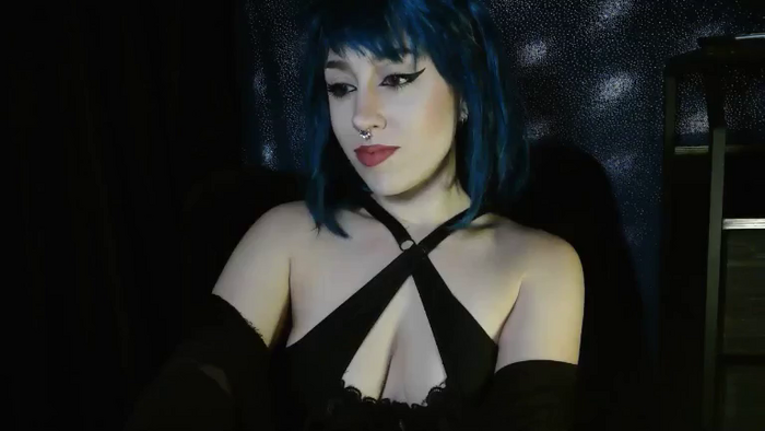 MissVikkiBlue