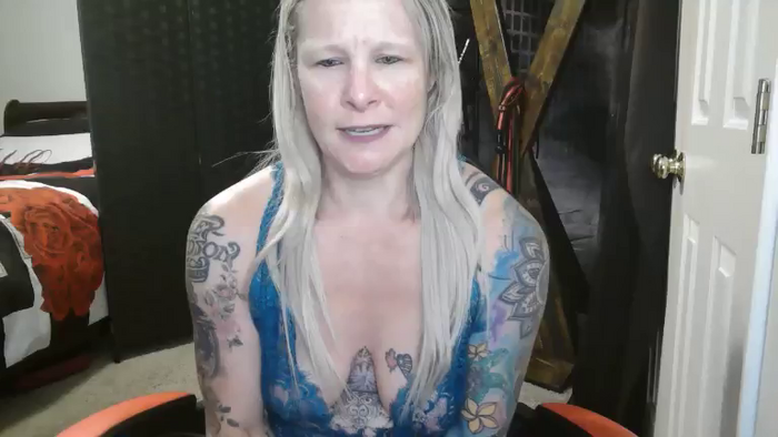 MistressKoraBell
