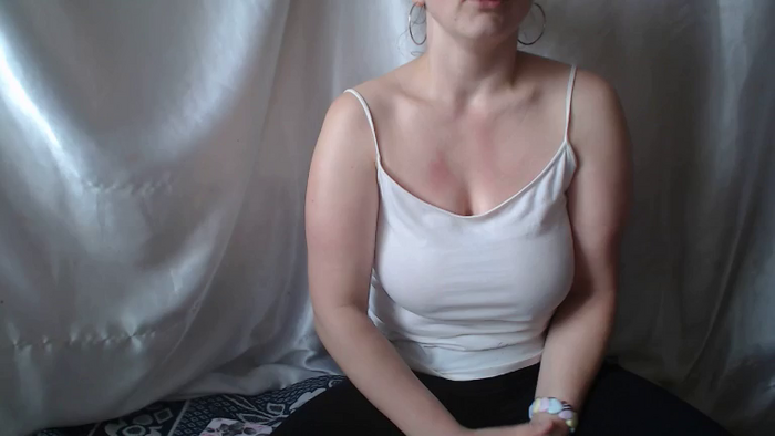 BettyGirlKiss