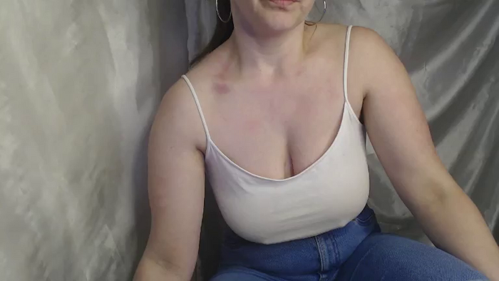 BettyGirlKiss