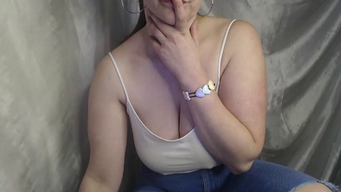 BettyGirlKiss