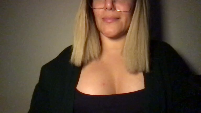 MistressLouUK