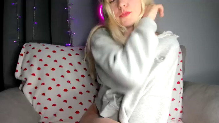 XxAlliGirlNextDoor