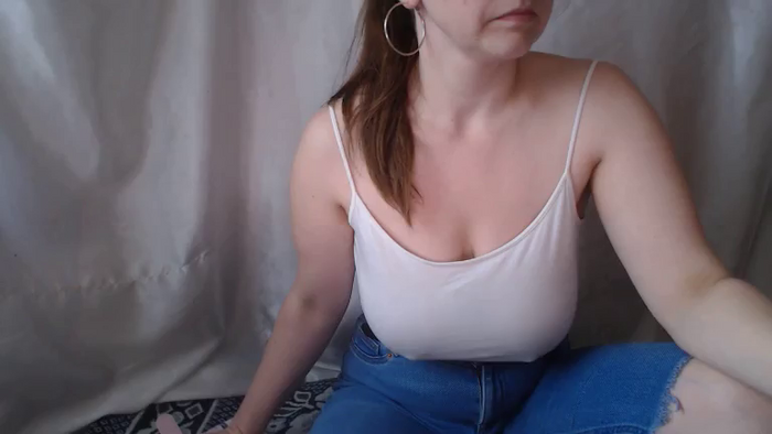 BettyGirlKiss