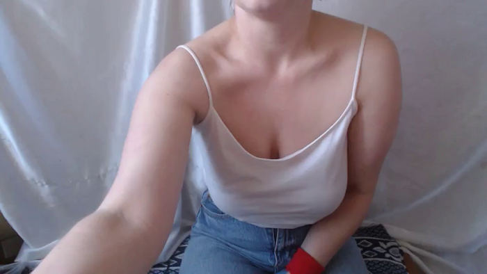 BettyGirlKiss
