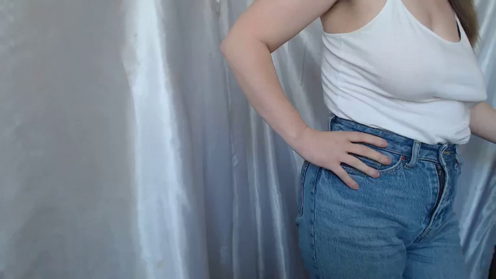 BettyGirlKiss