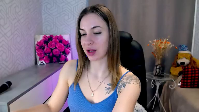 MeganNaughtyy
