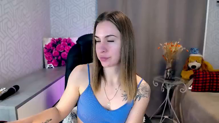 MeganNaughtyy