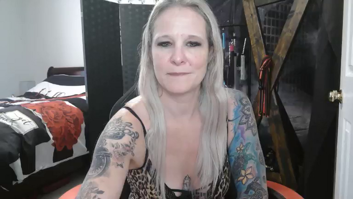 MistressKoraBell