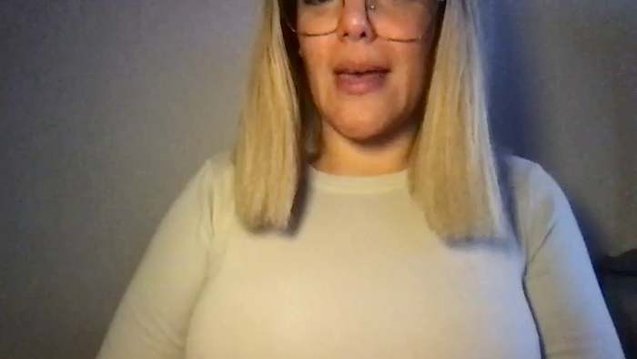 MistressLouUK