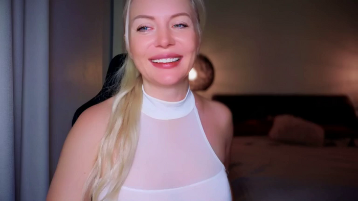 MsLindsayDevis