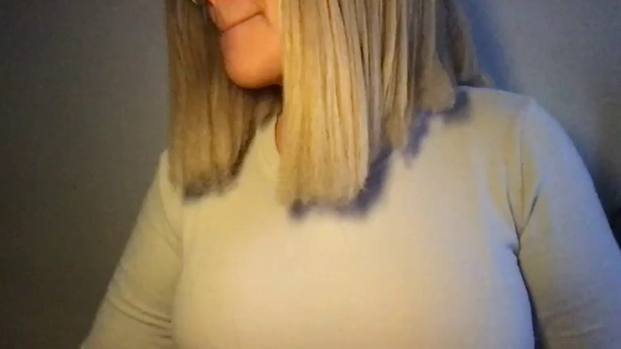 MistressLouUK