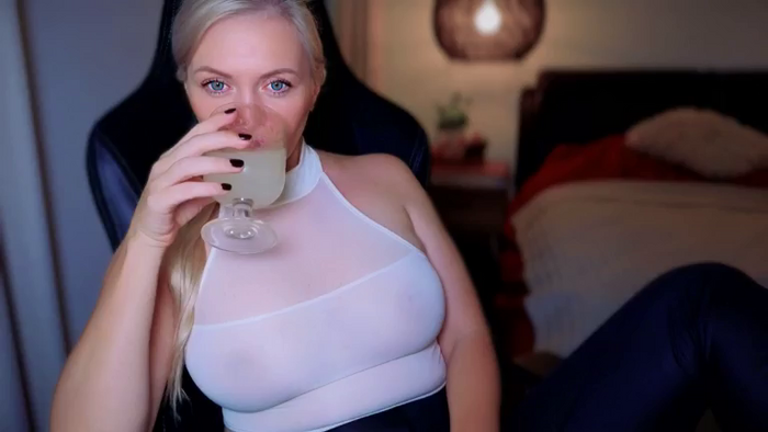 MsLindsayDevis