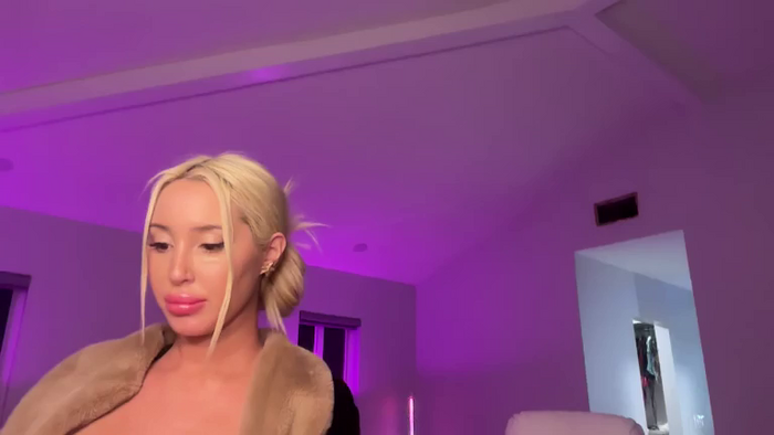 AmandaAndrewsxx