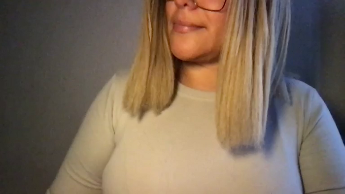 MistressLouUK