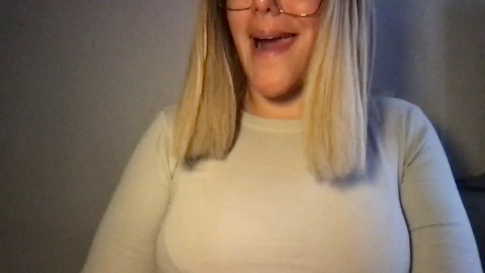 MistressLouUK
