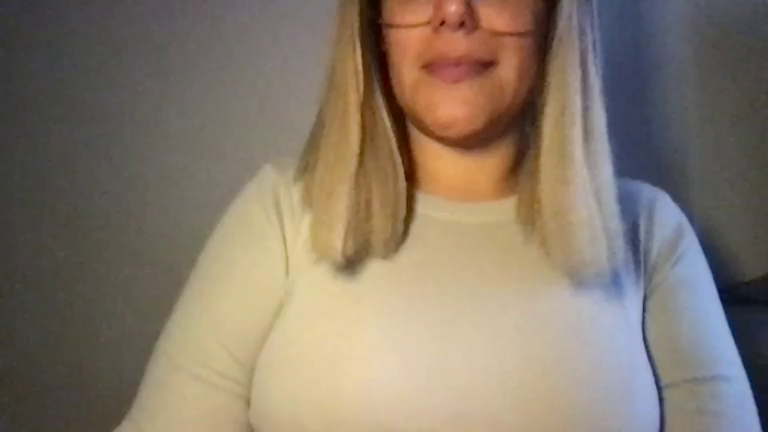 MistressLouUK