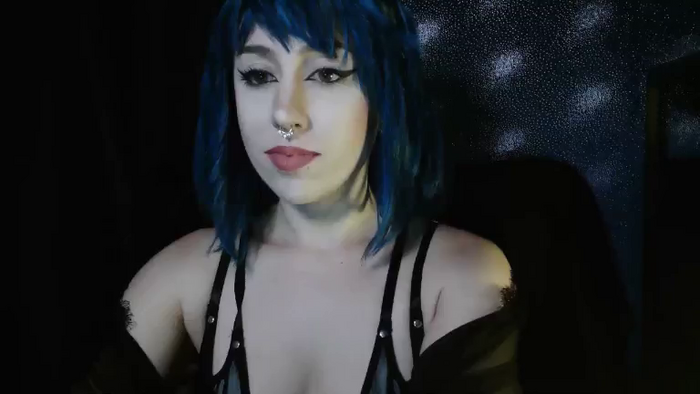 MissVikkiBlue
