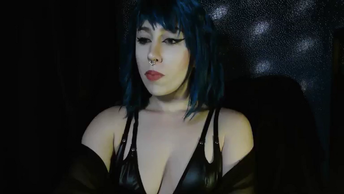 MissVikkiBlue