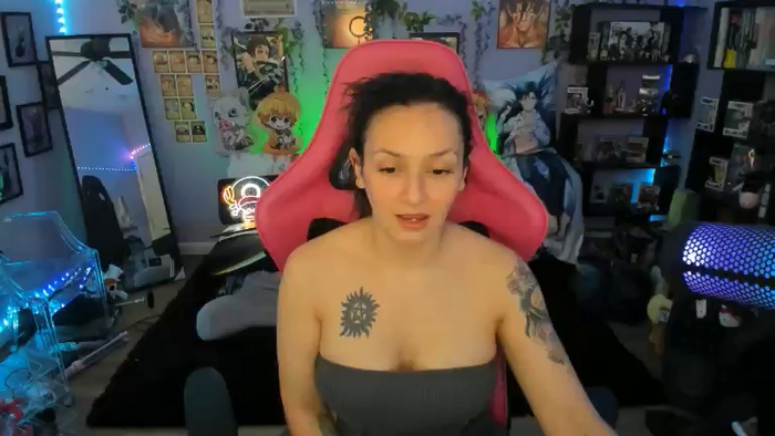 Alyx_Singer