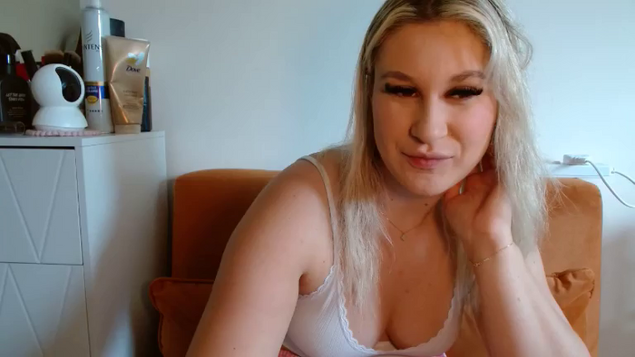 ElleSmithx